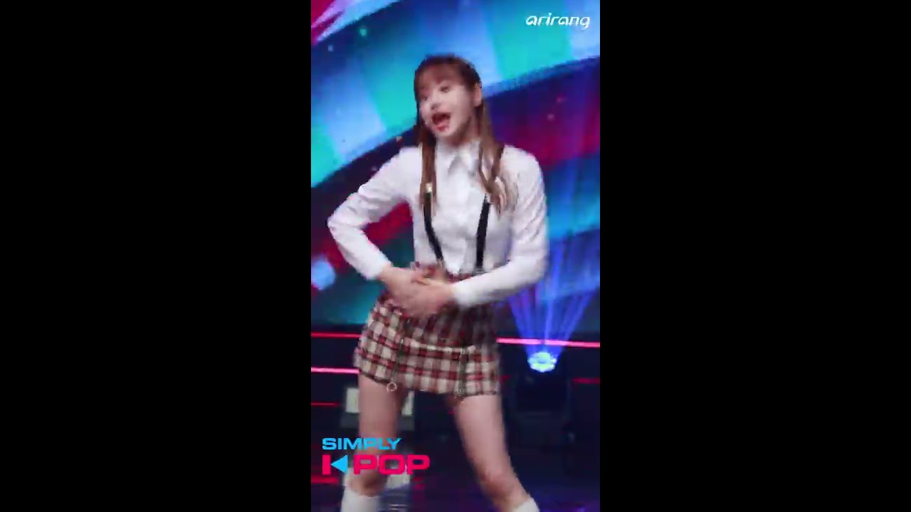 [Fancam/직캠] Chuu(츄) _ LOONA yyxy(이달의 소녀 yyxy) _ love4eva _ Simply K-Pop _ 070618