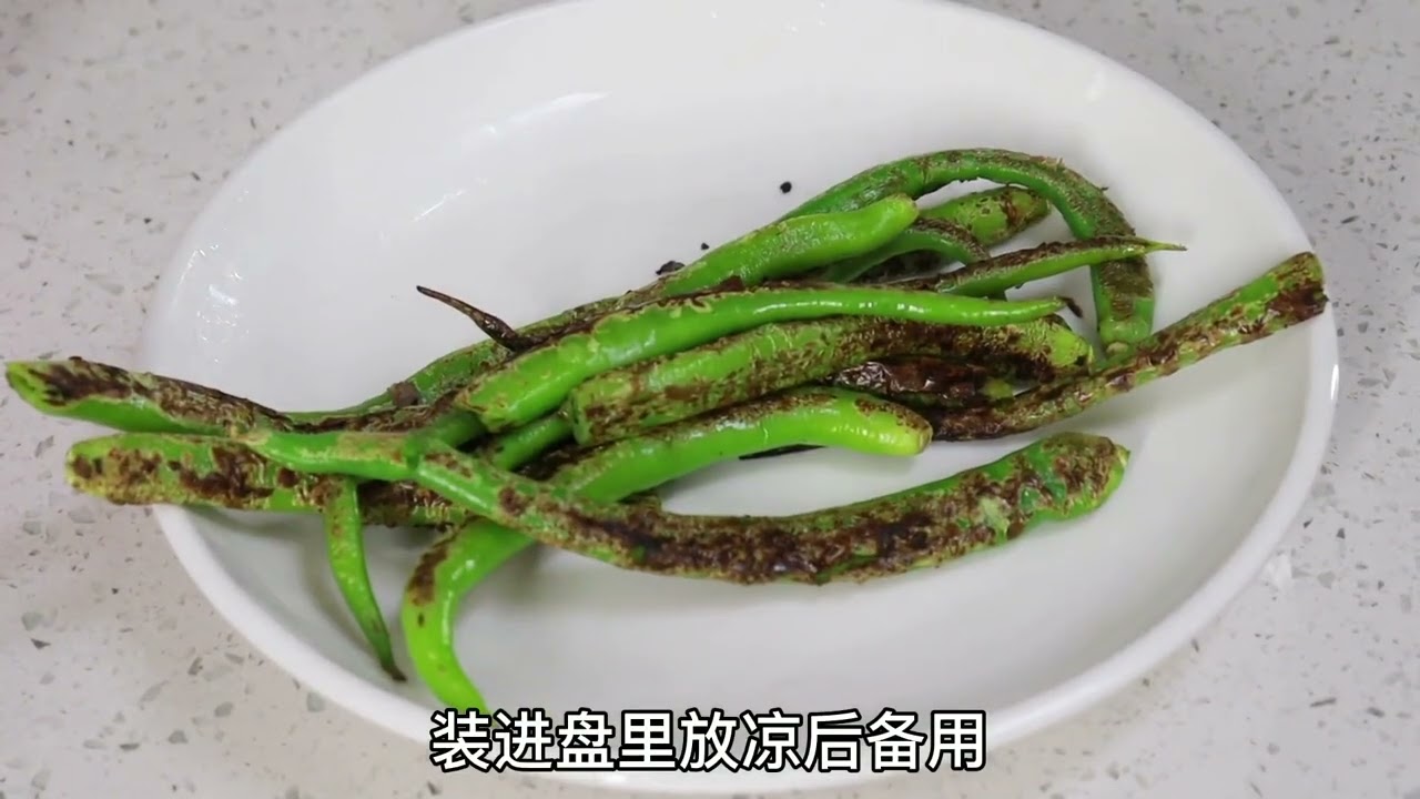 天热没胃口就吃这道菜，南瓜尖加青椒，简单一拌，上桌比肉还抢手 #美食 #南瓜尖 #青椒 #凉拌菜 #川菜