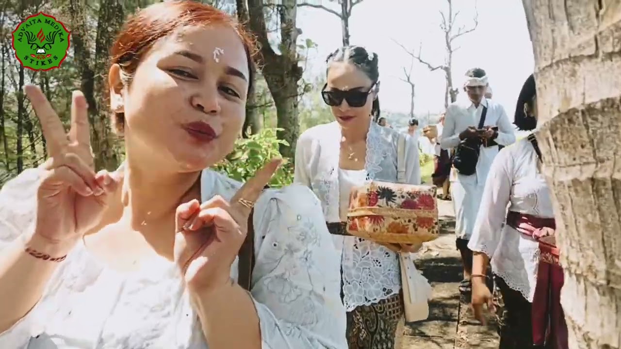 Tirta Yatra ke Pura Luhur Srijong dan Pura Luhur Rambut Siwi