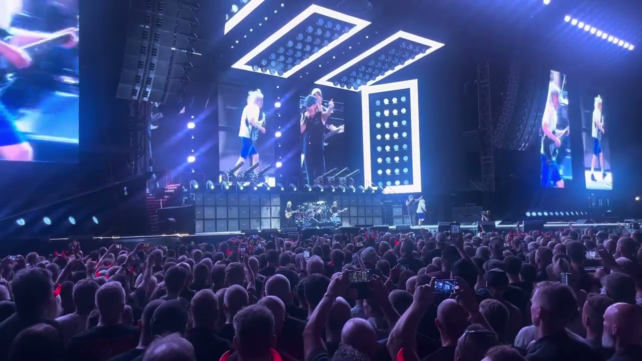 AC/DC Live @ Ullevi, Gothenburg, Sweden - 20250728 - For Those About To Rock (We Salute You)