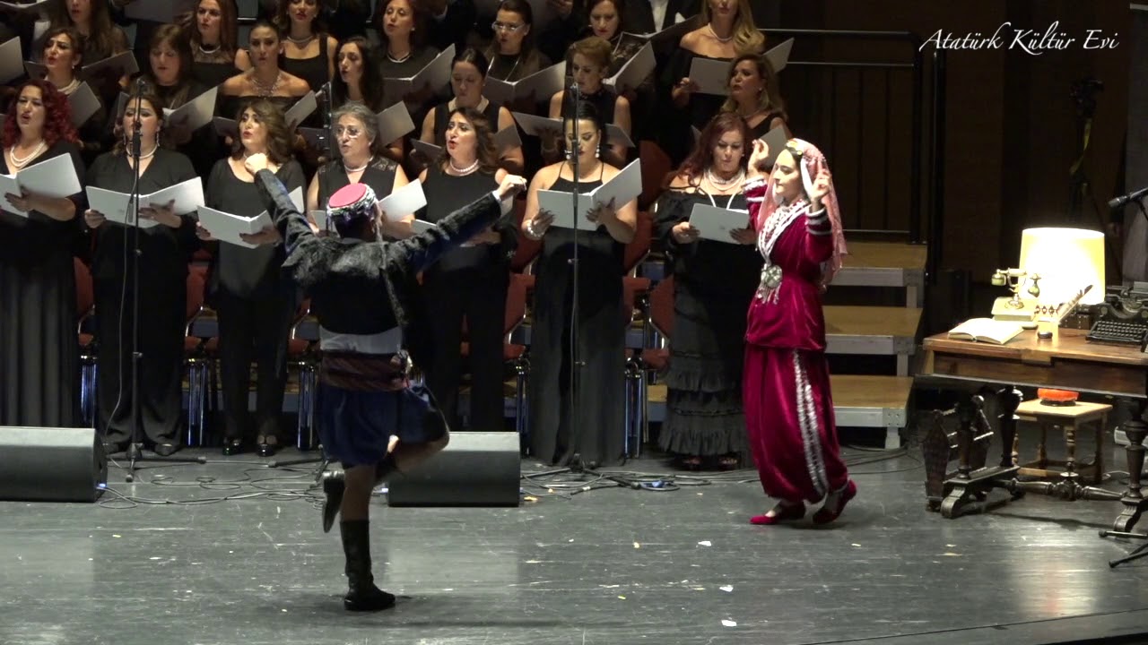 AKE Koro ve AKE Orkestra - Ah Bir Ataş Ver