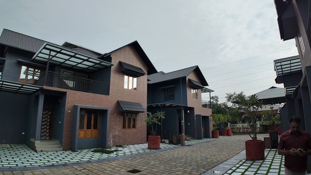 Posh gated villa for sale in Kakkanad town in Ernakulam.