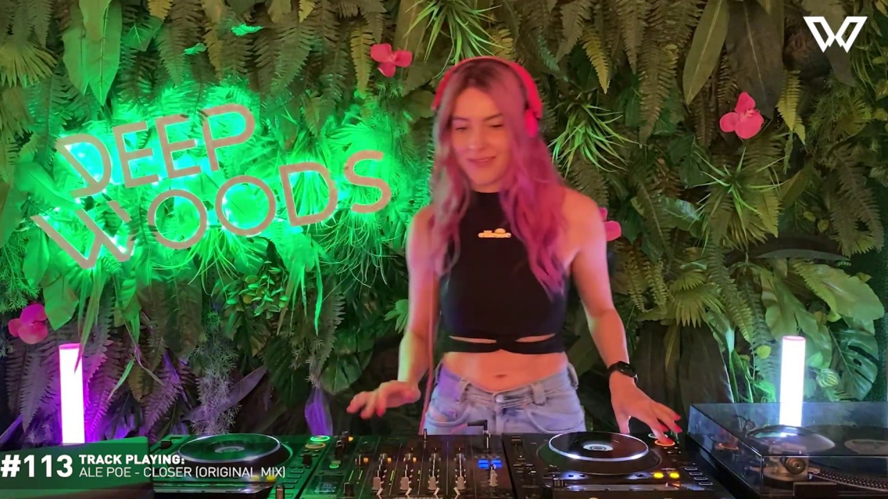Pretty Pink - Deep Woods #113 (Radio Show)