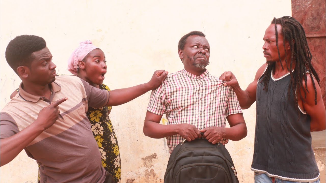 KINGWENDU AFUKUZWA NAMTOTO WAKE KAMA UMBWA UTACHEKA SANA HII