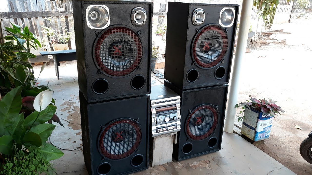 Grx9000 tocando 4 falante de 15 pl d Xboom agora vcs vão ver que é um som potente de verdade
