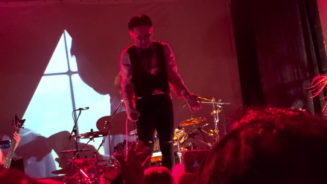 DIR EN GREY - The World of Mercy 12/05/19