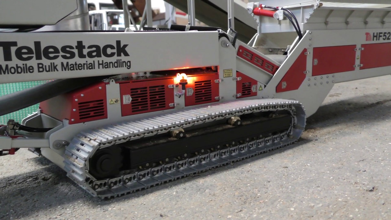 Telestack HF 520 mobile hopper feeder