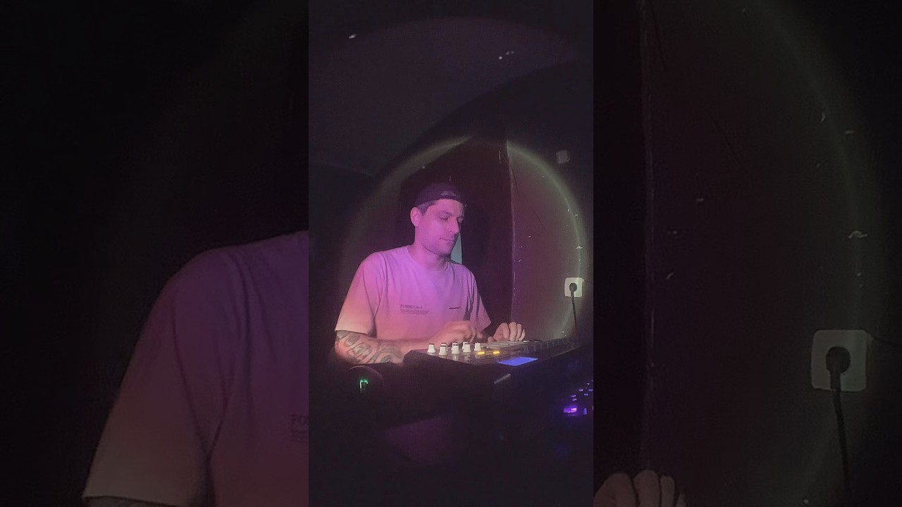 🎹Делаю бит на AKAI MPD 32, мощный boombap #beatmakinglive #boombaprapbeat #битмейкинг