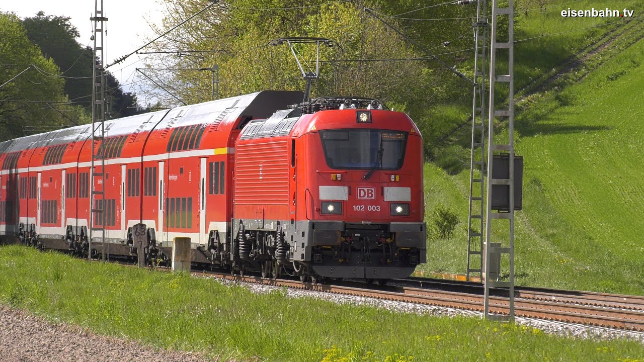 Skoda Lokomotiven BR 102 am M&uuml;nchen-N&uuml;rnberg-Express