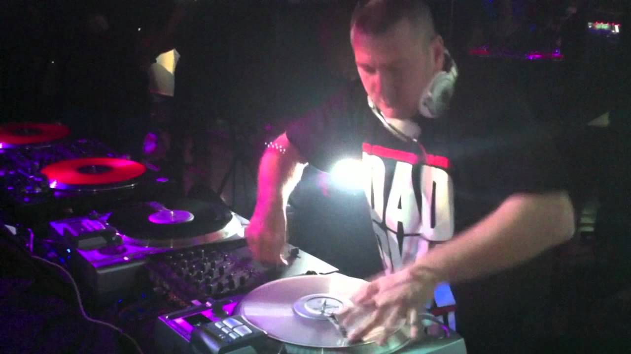 Deejay Daddy-K Live (Jb Club 67).mov