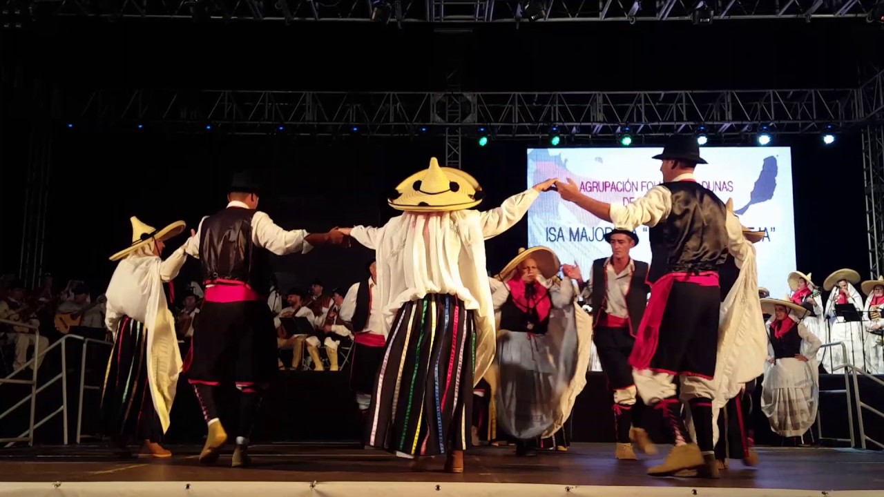 AGRUPACIÓN FOLCLÓRICA DUNAS DE CORRALEJO DE FUERTEVENTURA/ III EDICIÓN DEL FESTIVAL DE MÚSICA Y DANZ
