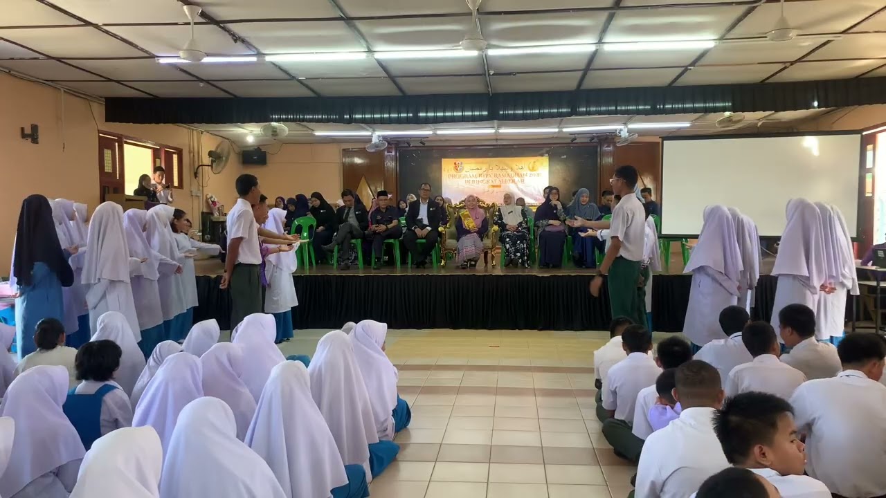 PERSEMBAHAN MAJLIS PERSARAAN CIKGU SARNIATI