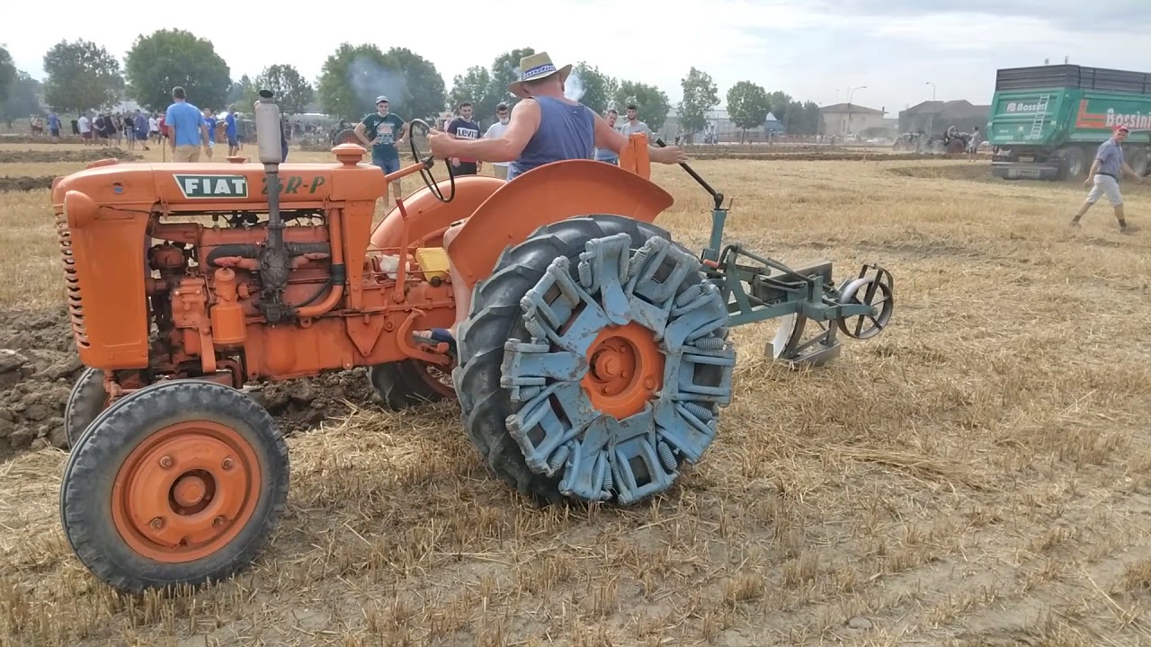 26° Gara di aratura con trattori d'epoca a Quingentole