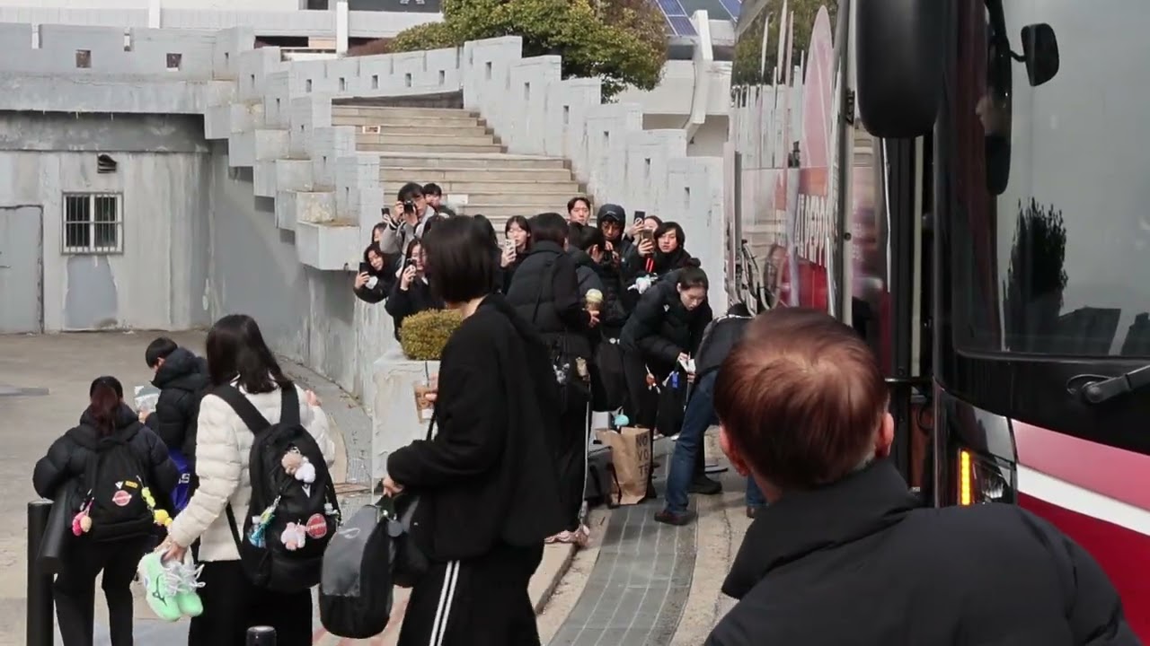 페퍼스 승리요정들출근버스 15승 현대건설전 26,3,8