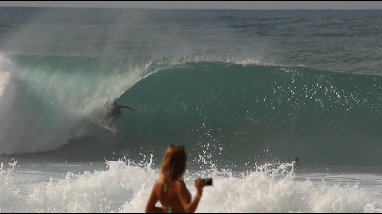 Zeke Lau Freesurfing the Banzai Pipeline - Jan 11, 2026