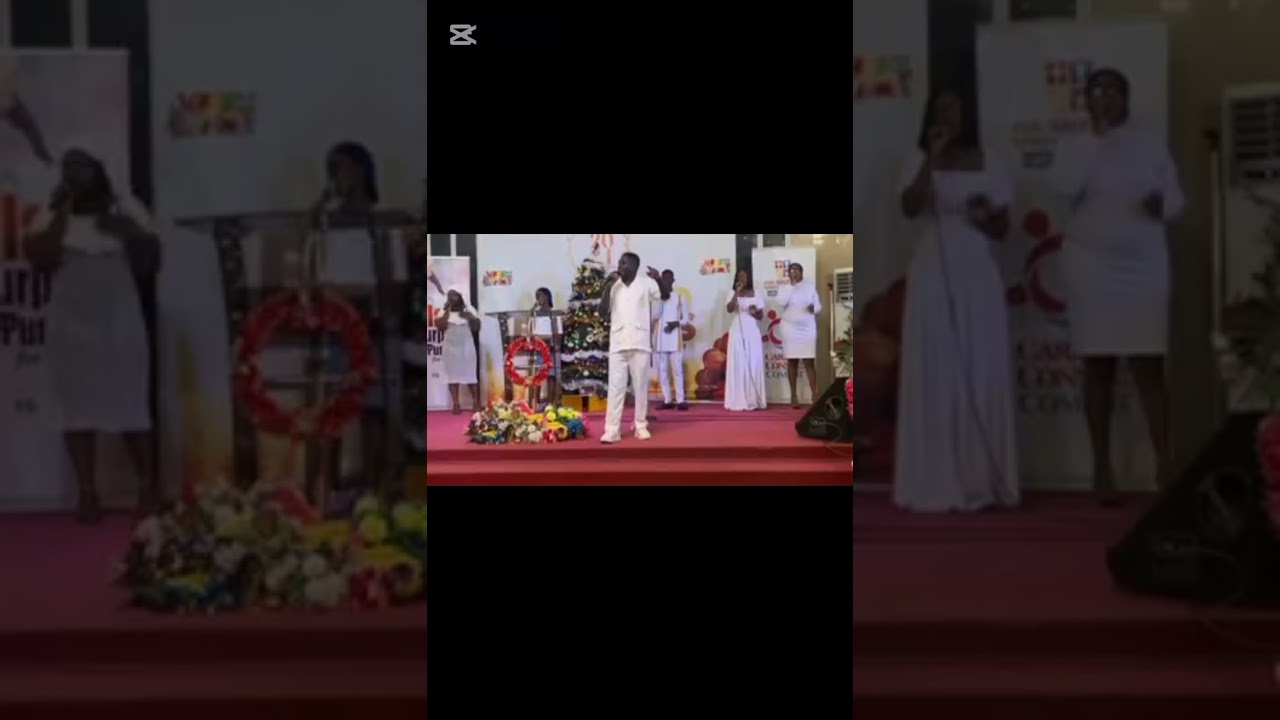 African praise & worship ( Minister Mozaik) ministering