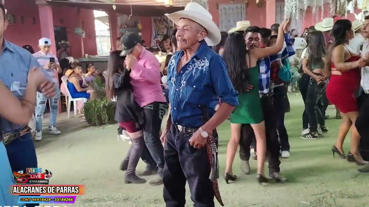 BAILES DE ORIENTE PARTE 4 MIX DE LOS ALACRANES DE PARRAS BAILAZO EN LOS PLANES PALENCIA