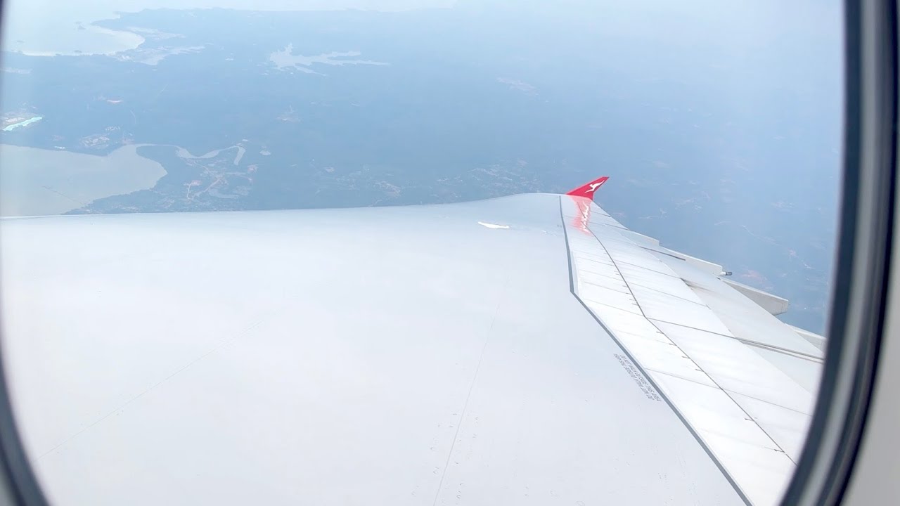 QANTAS Airbus A380 SMOOTH Landing at Singapore Changi Airport | Full Landings #4