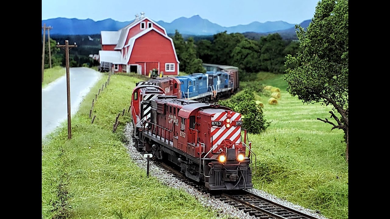 Chasing CP Rail Trains 904 and 81 on the Newport Subdivision