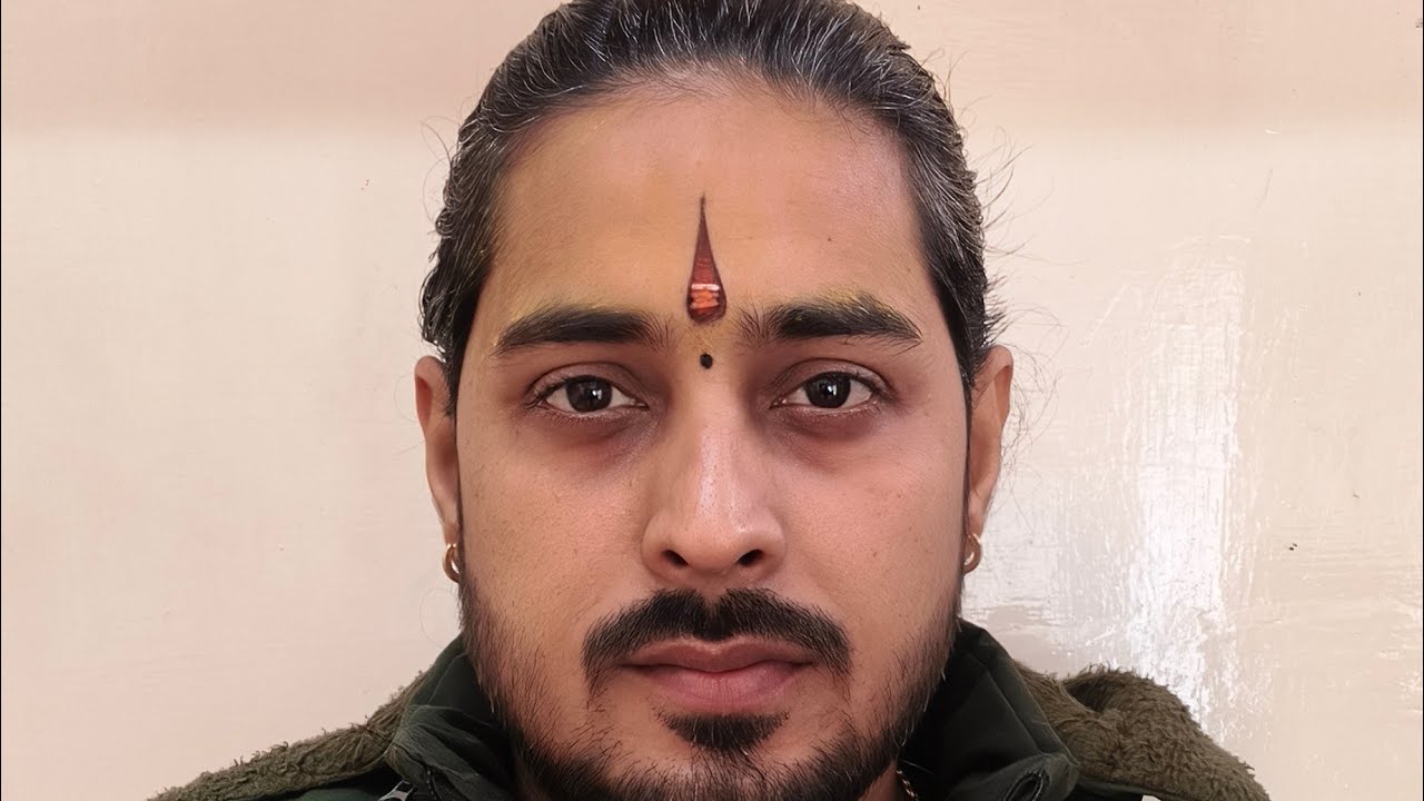 आचार्य सुदर्शन पाठक जी महाराज is live!