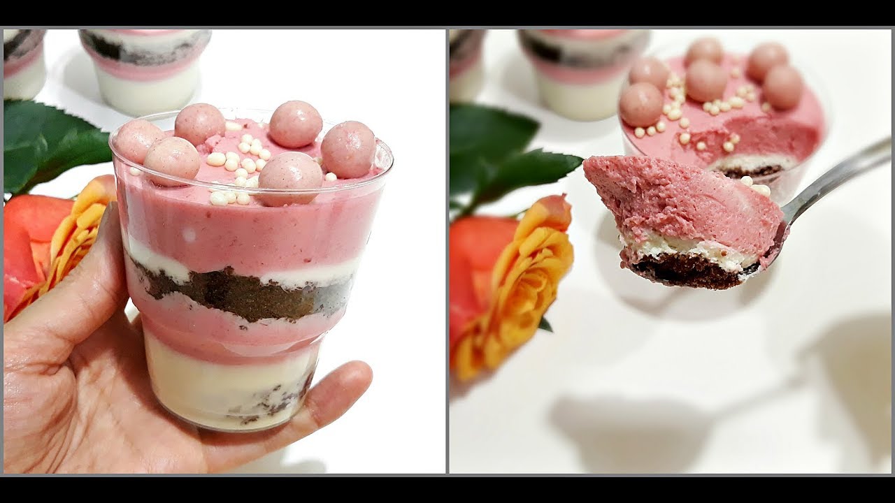 Трайфл, десерт в стакане. Шоколадные коржи, малиновый мусс и мусс на белом шоколаде