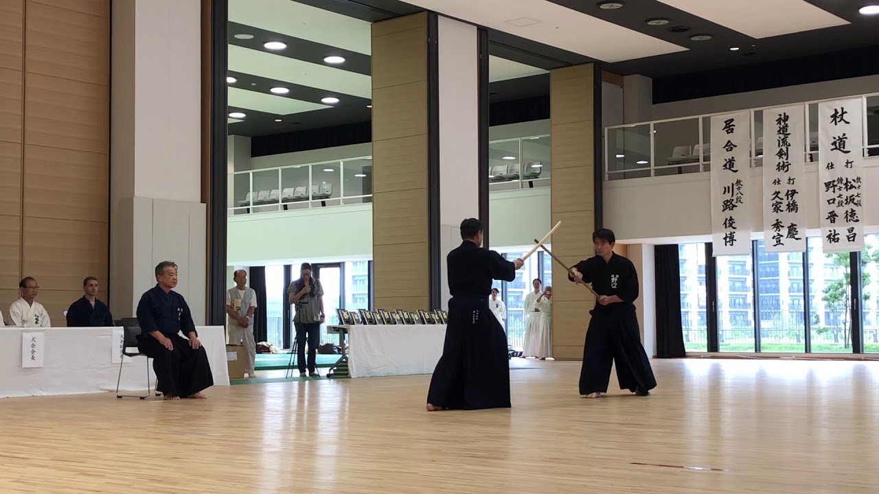 第38回福岡県杖道大会　神道夢想流杖術中段演武