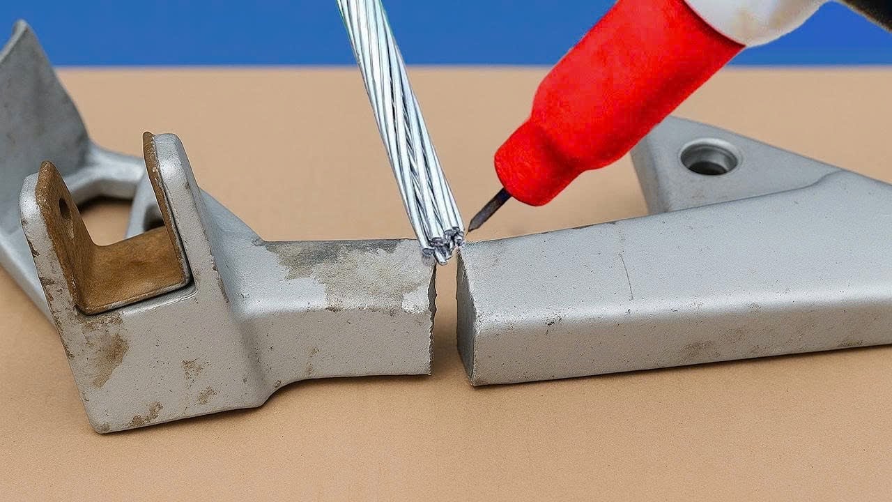 Почему я не знал этого раньше! Простой способ сварить алюминий! | Inventor Hacks