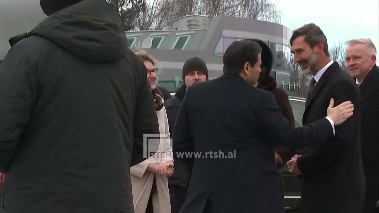 Rubio viziton Evropën lindore, në Sllovaki dhe Hungari për të forcuar lidhjet me liderët pro-Trump