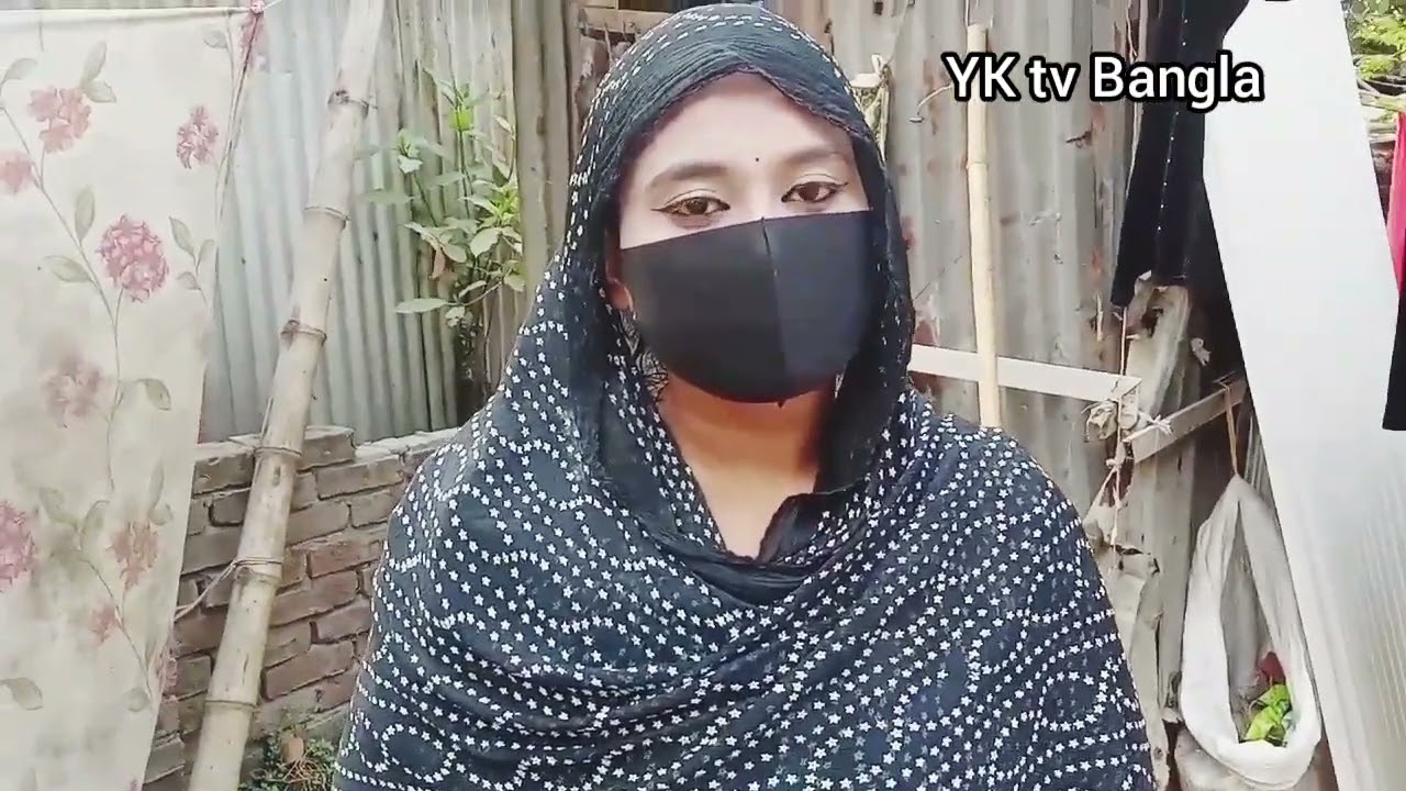 আমি অনেক হতভাগা আমি চাই কোন কষ্টের পুরুষ/ যার সবকিছু থাকতেও সুখী না বয়স বেশি নড়তে পারে না এমন 