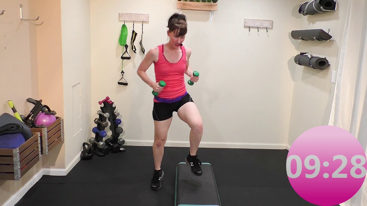 Get A Power Walk In With This 16 Minute Indoor Walking Workout!