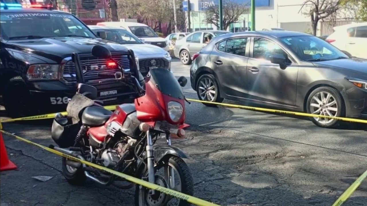 Caen Dos Con Motos Robadas en Centro de Monterrey