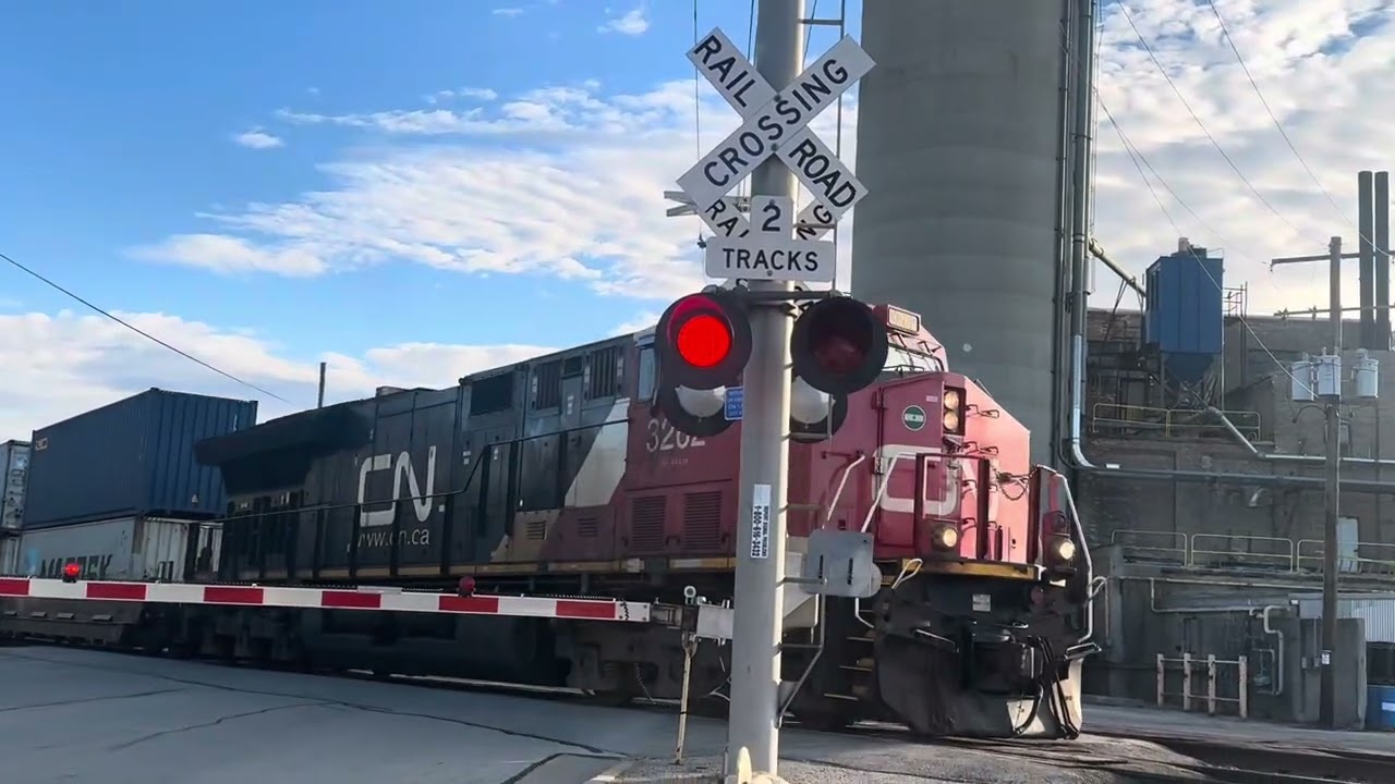 Railfanning a bit, on the Neenah Sub at Neenah 10/25/25. 1 SB, 1 NB Part 5
