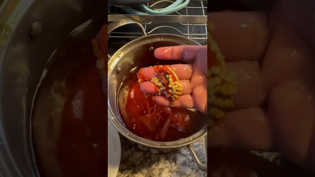Frijoles, con carne de puerco para comer hoy Sin querer, no acabé de grabar. Por pausar paré
