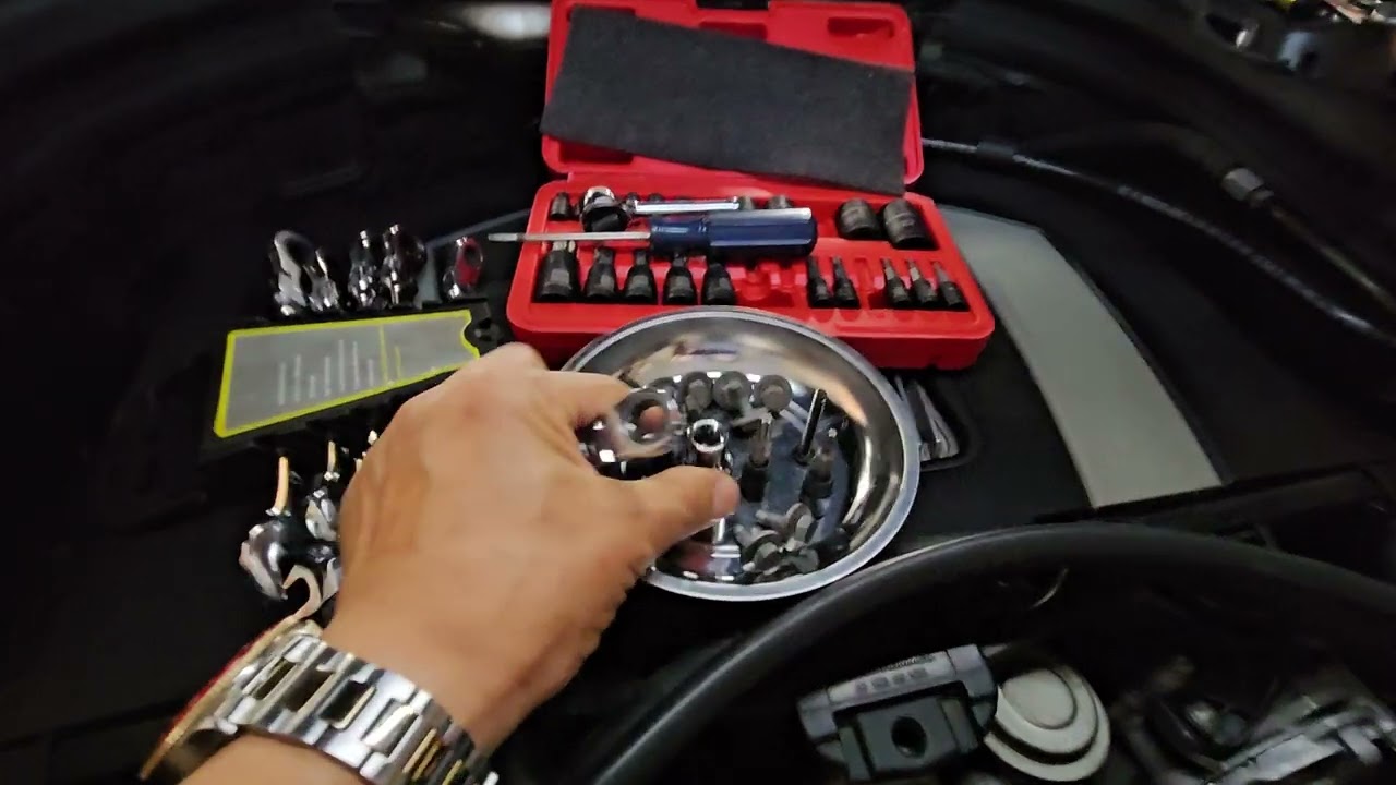 2010 Mercedes Benz Cooling Fan Removal Part. 1