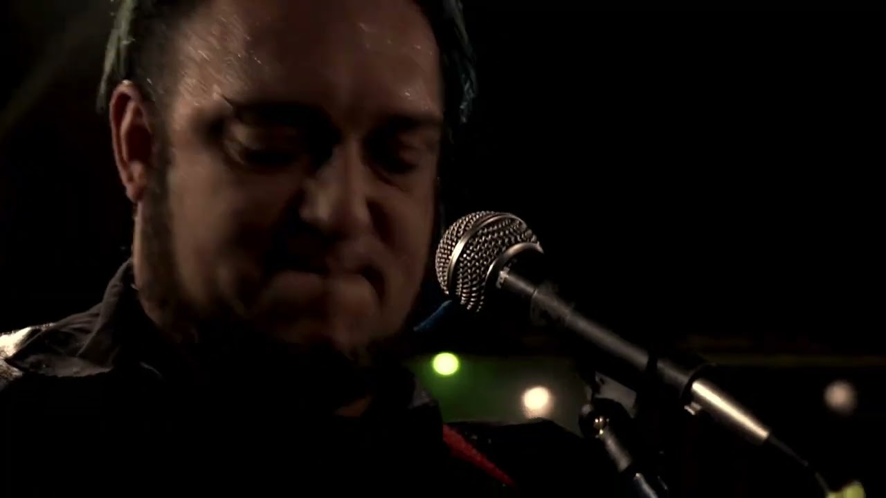 HOLY - Estar&eacute; ( Suicida Live Sessions1080P HD )