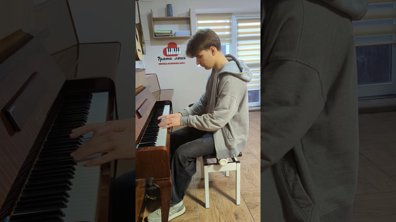 Ф.Шопен. Прелюдія ор28,4 сі мінор. Виконує Олексій Єгоров. 16 роки понравилось