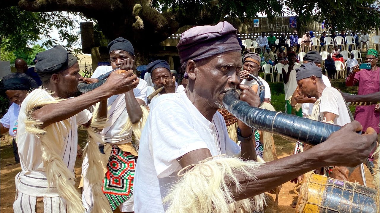 Ngas Sombi Dancers!