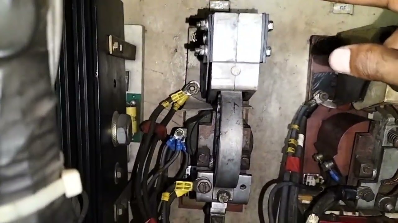 WDS 6 loco front panel equipment #locomotive