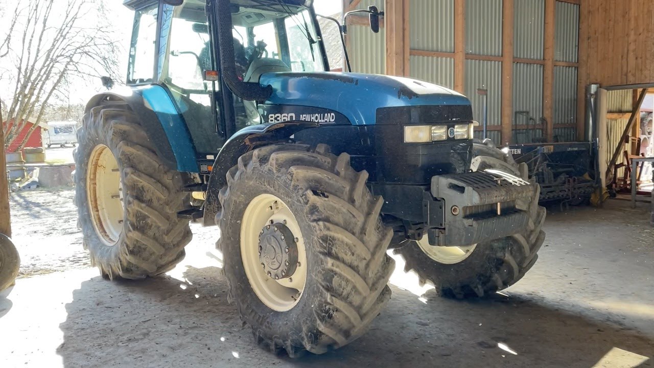 Köp Traktor New Holland 8360 på Klaravik