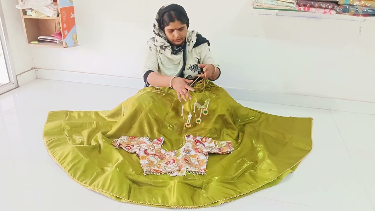 🌹Ak ओर बिल्कुल सपनो se सुंदर lacha जल्दी बुक kr do फिर स्टॉक नहीं मिलेगा 8955494176🌹