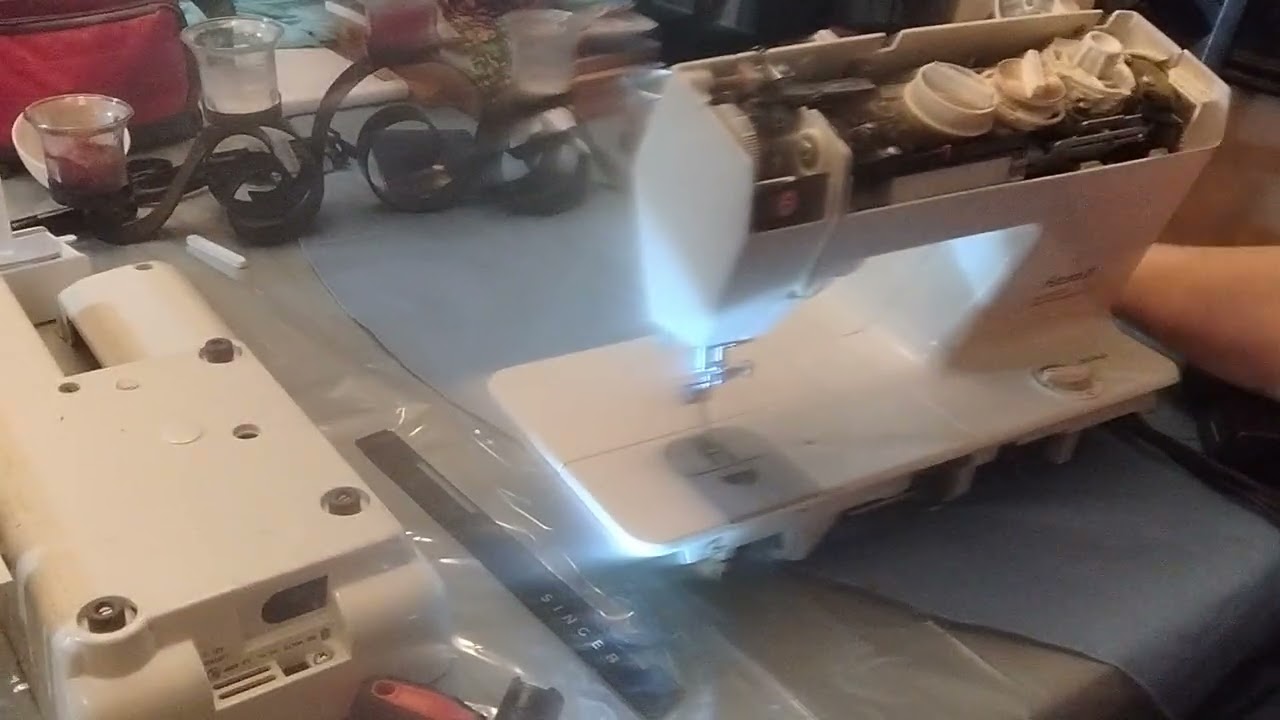 Removing Bobbin Plate and replacing Top Section of Singer FUTURA II Model 920@sewwhatseamstress9076 