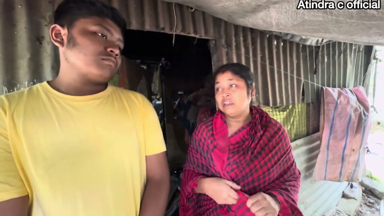 বাবা অসুস্থ হয়ে পরে আছে,মা লোকের বাড়ি কাজ করে,একমাত্র ছেলের পড়াশোনাও বন্ধ.