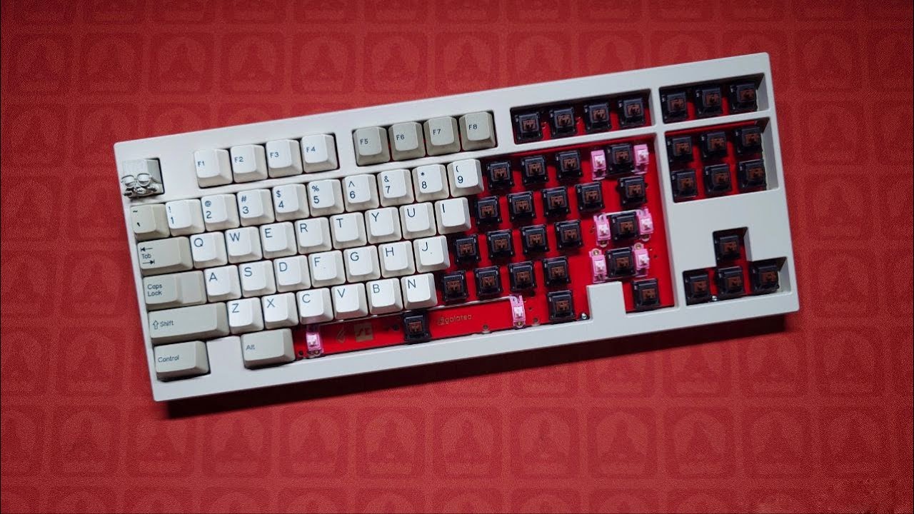 Geonworks F1-8X v2 Classic | Plateless | DCS Intro Beige | Cherry MX1A-G1NN MX Brown (Broken-in)