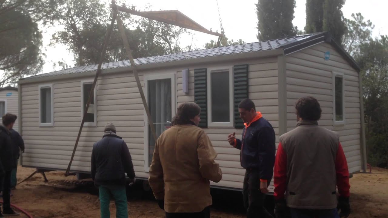 Implantación de mobile homes con grúa