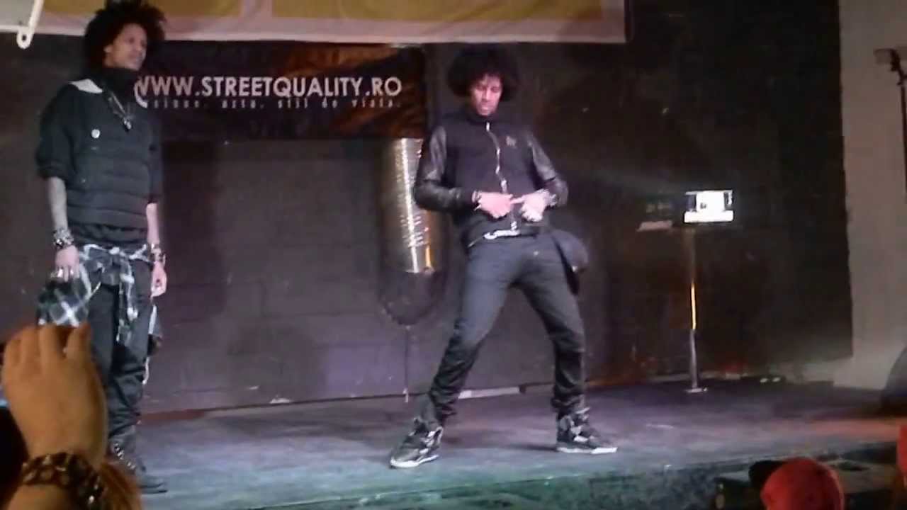 Les Twins Workshop at Dance Prestige Romania Warming up
