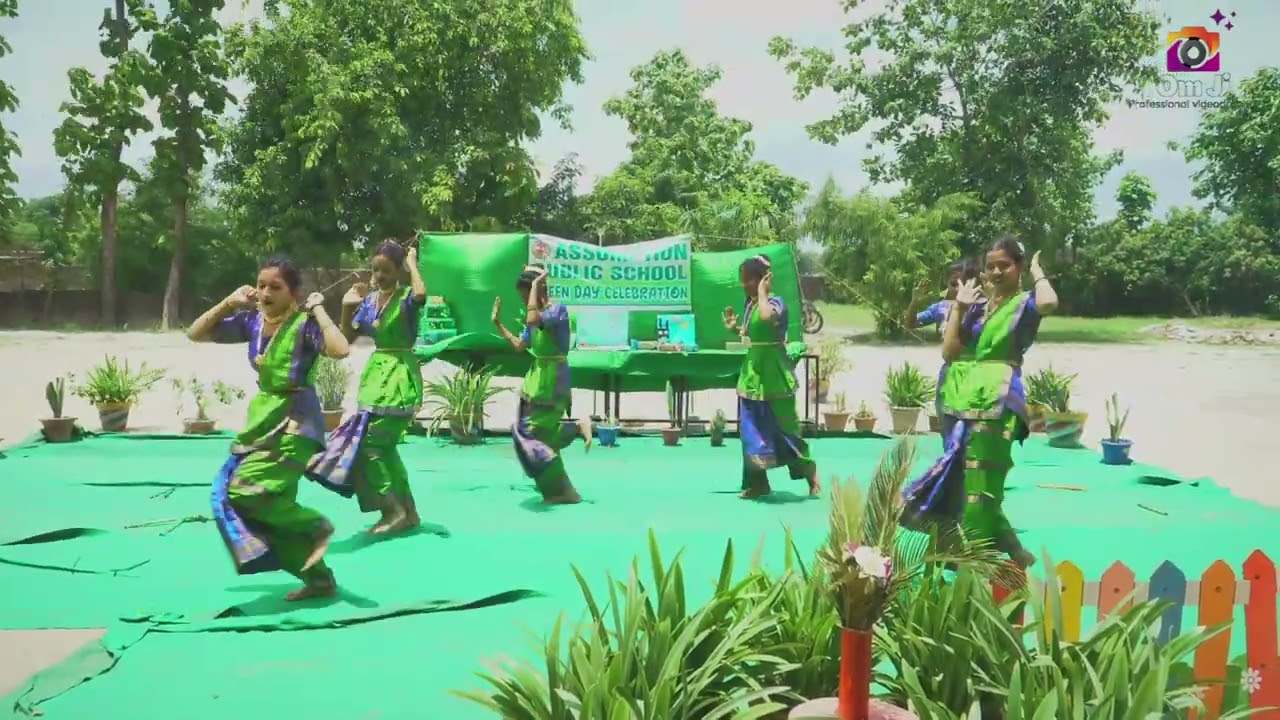 Green day dance performance by high school girls🌱🌍