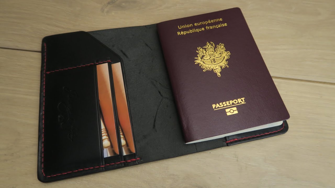 Fabrication d'un étui à passeport