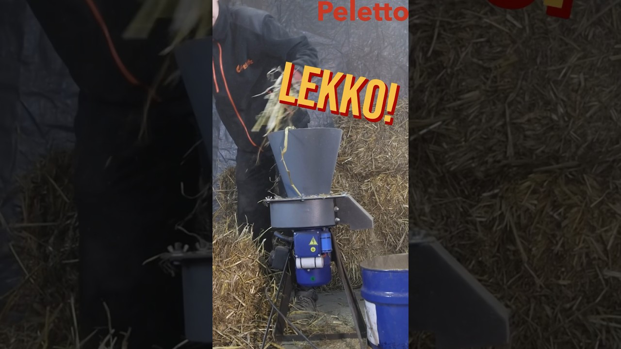 Rozdrabniamy słomę po czym granulujemy. Zobacz jak w naszym profilu #pellet #biznes #pelletizer