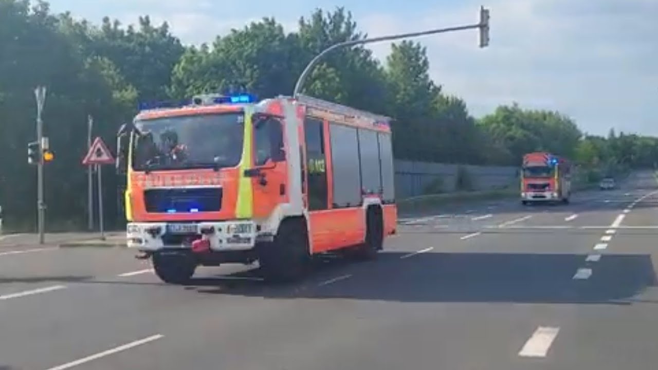[BF Salzgitter] HLF 20 + DLK 23/12 Berufsfeuerwehr Salzgitter Wache 1 auf Einsatzfahrt 