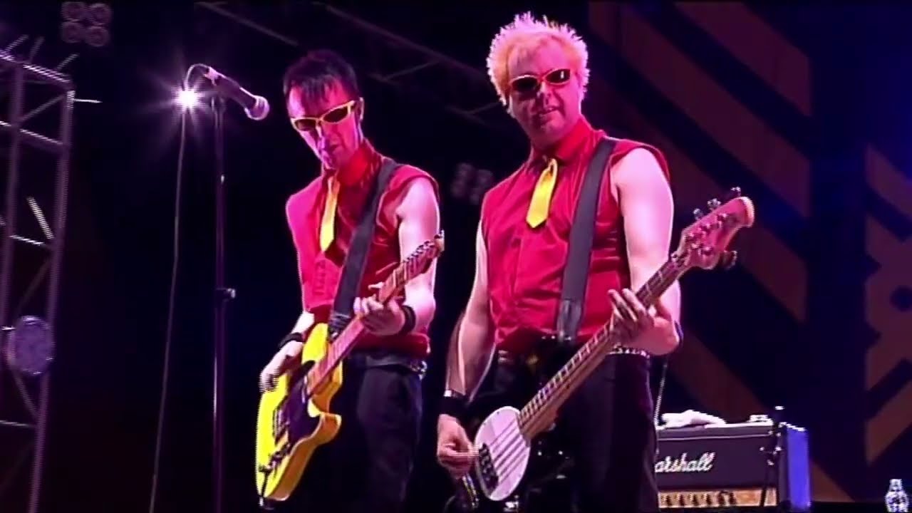 The Toy Dolls - Tocatta in D minor, LIVE Exit Festival 2012